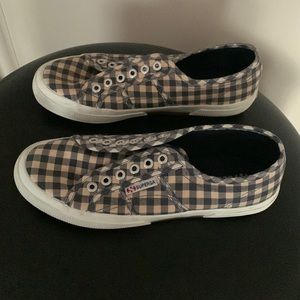 💥Superga Sneakers - size 39 1/2💥